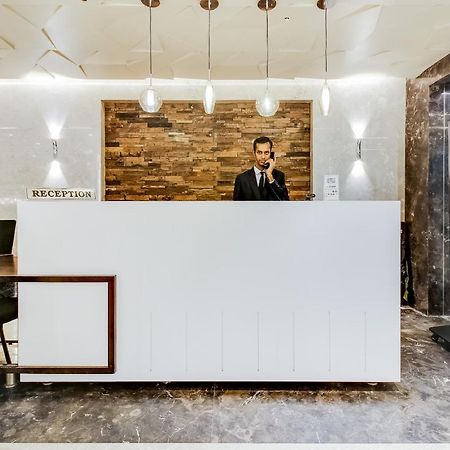 Palette - Hotel Kass Khapri ภายนอก รูปภาพ