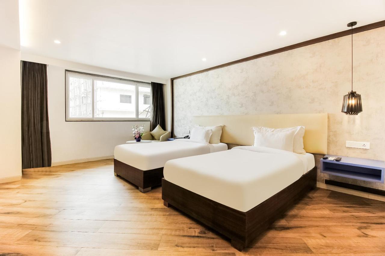 Palette - Hotel Kass Khapri ภายนอก รูปภาพ