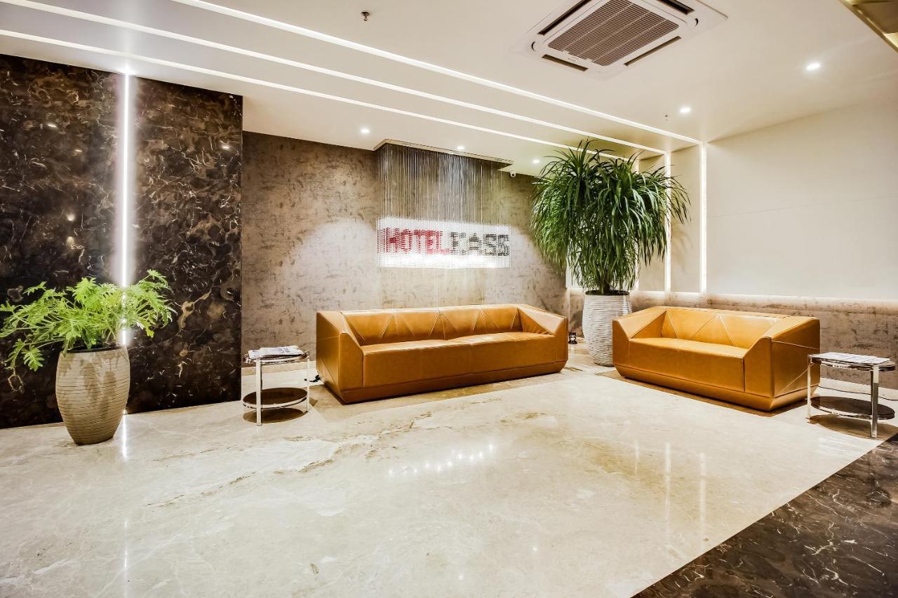 Palette - Hotel Kass Khapri ภายนอก รูปภาพ
