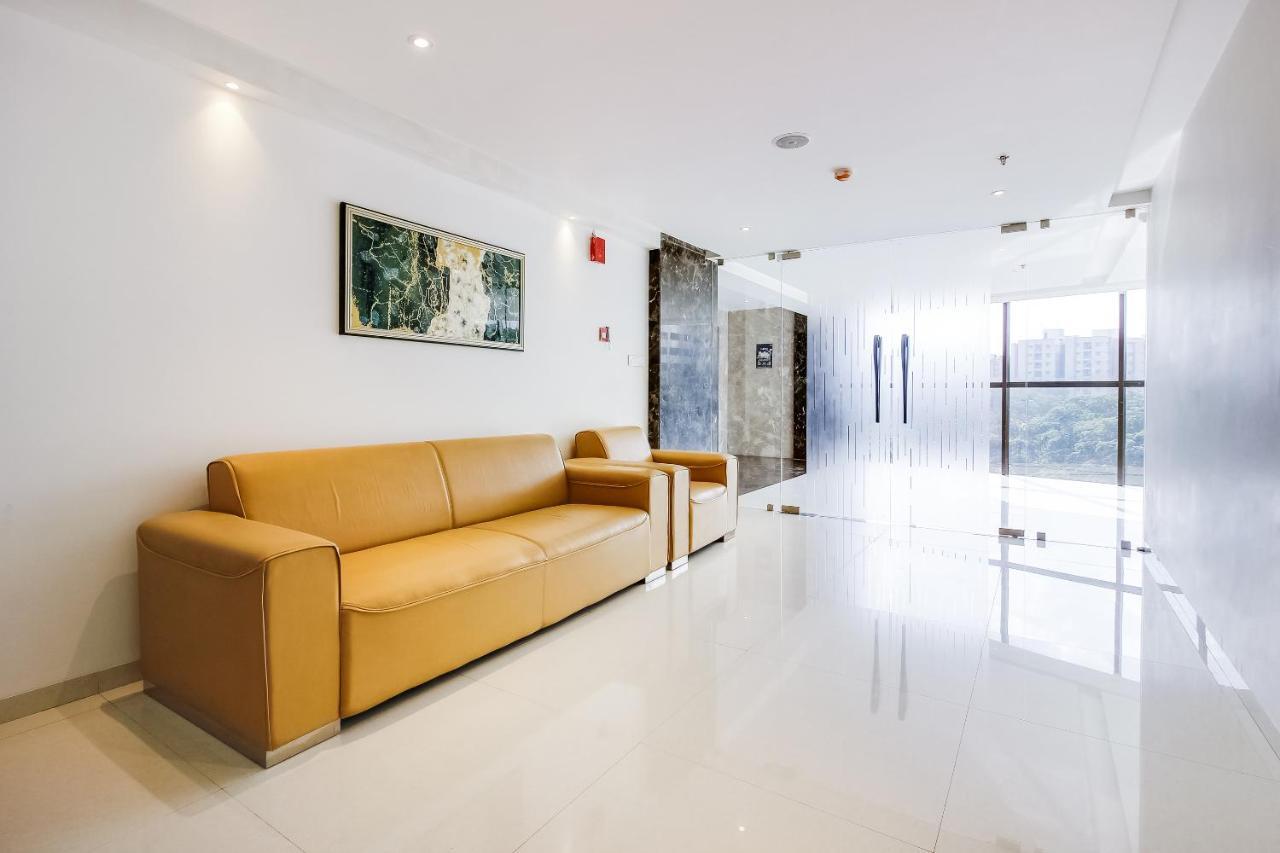 Palette - Hotel Kass Khapri ภายนอก รูปภาพ