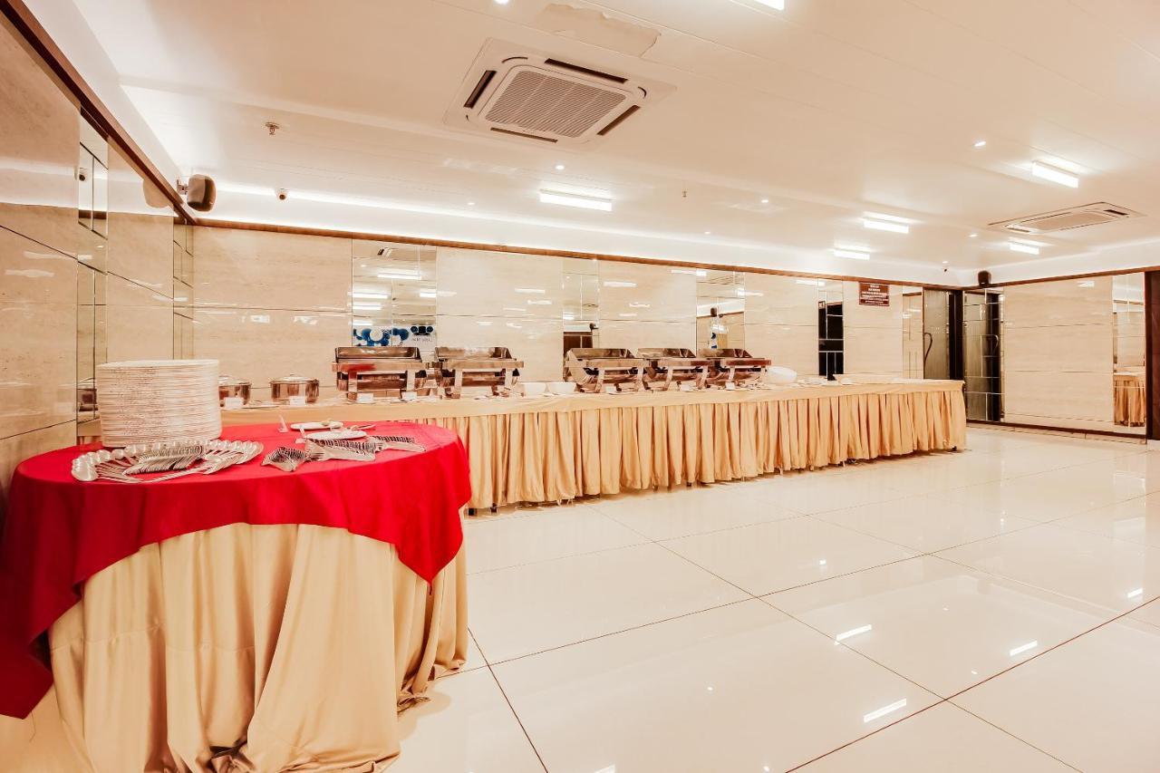 Palette - Hotel Kass Khapri ภายนอก รูปภาพ