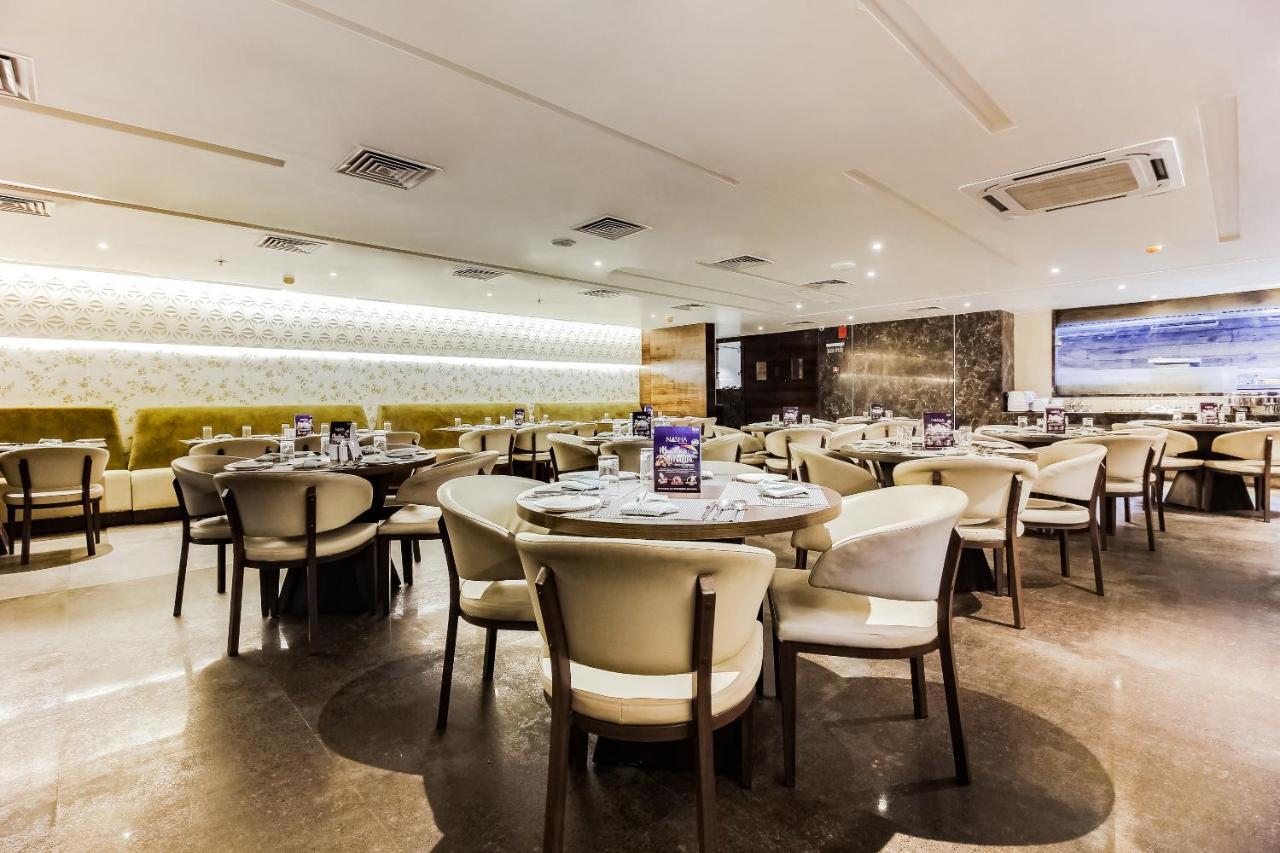 Palette - Hotel Kass Khapri ภายนอก รูปภาพ