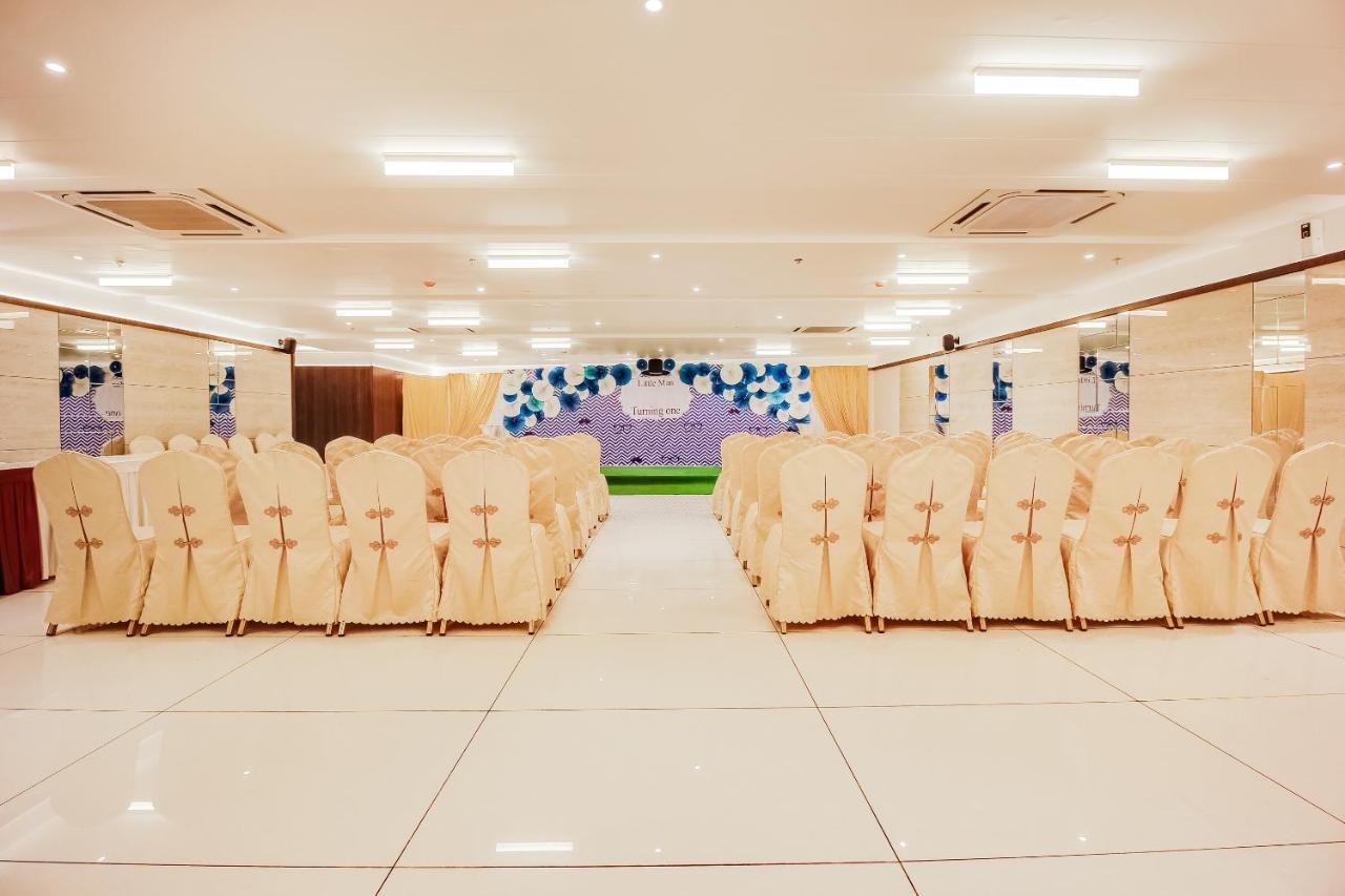 Palette - Hotel Kass Khapri ภายนอก รูปภาพ